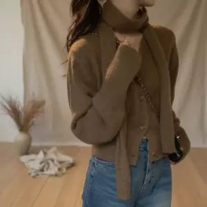 [옷자락] 여성 겨울 포근한 브이넥 니트 가디건 스카프 세트