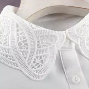 펀칭 클래식 페이크 자수 넥 케이프 이너