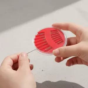 [콩심팥심]휴대용 바늘세트 24p 의류 수선 도구 여행용 반짇고리 보관함 세트