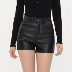 여성 사계절 하이웨스트 스판 레더 가죽 숏팬츠 반바지핫 핫팬츠