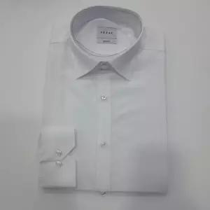 [예작]화이트 솔리드 구김적고 신축성좋은 슬림핏 긴팔드레스셔츠 YJ0SBS973WH