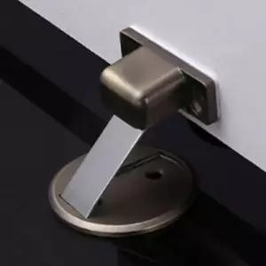 현관문 스토퍼 강력 실내 스테인리스 자석 스토퍼 문보호 문멈춤 화장실 문고리 문마개 안전 열림 침실