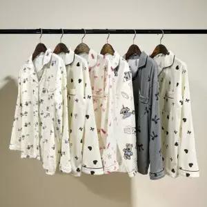 남녀공용 겨울 커플 파자마 세트 피치기모 면 수면잠옷 따뜻한 홈웨어 커플잠옷