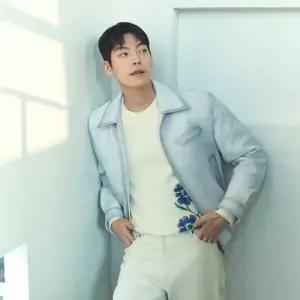 파렌하이트지이크 오버핏 플라워 자수 아트웍 풀오버 니트_FIUCA8103