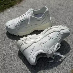 스니커즈 남자 7cm 키높이 슬랙스 화이트 청키 심플단화 가죽신발 캐주얼화 남성화 높이운동화 어글리 높이