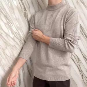 [옷자락]남자 니트 목티 기본핏 밤색 댄디룩 검정 티셔츠