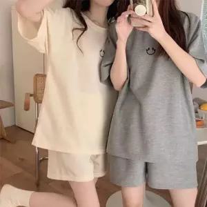 스마일 반팔 잠옷세트 친구 우정 커플 홈웨어룩