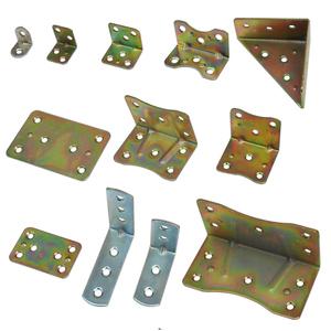 꺽쇠 코너철 평철 경첩 나사못 고정쇠 평고정판 각철