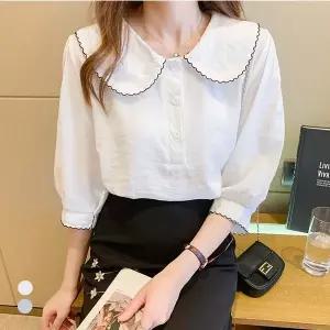 KARRA 로맨틱라인넥버튼블라우스_A5M0246