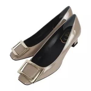 로저비비에 25FW 여성 버클 트럼펫 펌프스 45mm 베이지 RVW44815280 D1P C415