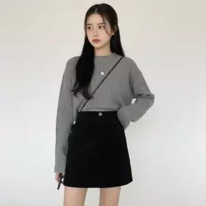 ONM 데일리 하이웨스트 블랙 A라인 미니 스커트