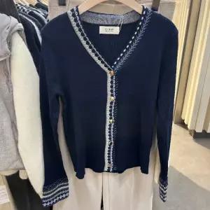 밀스튜디오 HC06 골지 브이넥 가디건 색감 예쁜 골지 브이넥 가디건 LS2CDS100NAO