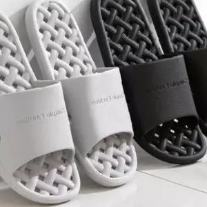 실내화 욕실용 슬리퍼 미끄럼방지 통풍 구멍 디자인 화장실 신발 가볍고 편안한