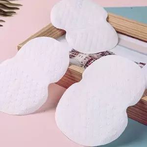 일회용 겨드랑이 패드 땀 흡수 냄새 차단 위생 용품 여름 필수 아이템 화이트