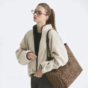 (스타필드 하남 미쏘) 배색 플리스 집업_MIWJMG107C