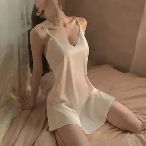 여자 슬리브리스 실키 슬림핏 코디 SS 원피스