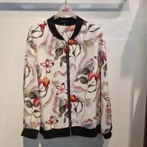 수스 HC36 검정시보리점퍼 S262NJP458