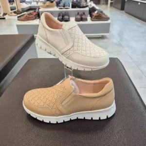 엘칸토 HC11 소가죽 여성 슬립온 초경량 보석 슬립온 N5M4U61H3J3510