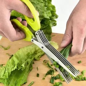 TBZ 꼭 필요한 채칼 가위 1개(색상랜덤)