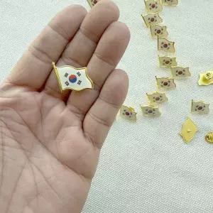 태극기 1P 휘날리는 뱃지 대한민국 금장