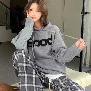 루즈핏 레터링 후드 니트 LL-T130캐주얼 오버 데일리 심플한 베이직 니트티