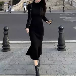 여성스러운 롱기장 슬림핏 반폴라 머메이드 원피스 니트