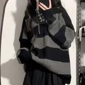 루즈 실루엣 배색 스트라이프 후드 니트 핏니트 여성 캐주얼 데일리 후디 니트티 여성탑 줄무늬 오버 가을