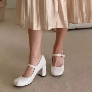 라운드 둥근코 발등 스트랩 메리제인 하이힐 통굽힐Y