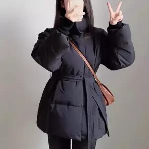 [하프클럽/]여자 윈터 필수템 포근한 스트랩 웰론 숏패딩