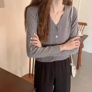 [하프클럽/셀러허브_여성트랜드패션]여자 스웨터 클래식 페미닌 가디건