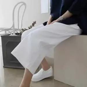 [하프클럽/셀러허브_여성트랜드패션]여자 이지 필수템 탱크 SS 마원단 넓은