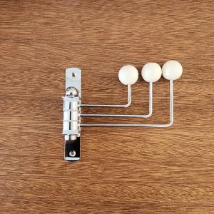 벽 고정 회전형 행거 옷걸이 3구 화이트자바라 방문 문틈 틈새 공간활용 바지 가방 후크 도어