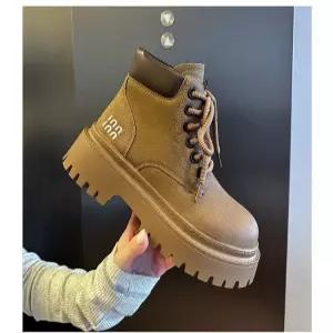 야무치 여사친 가을 빈티지 데일리룩 신발 워커힐 통굽 워커 대황 부츠 KUK3