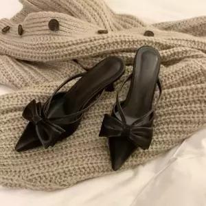 리본장식 포인트 슬림 앞코 백오픈 펌프스 구두발편한 미들힐 승무원 통굽 유니화 편한 면접 니트 투톤 검