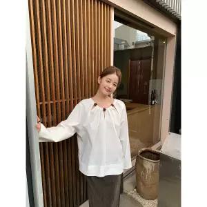 여성셔츠 가을 펀칭 비즈장식 셔링 긴팔 라운드 루즈핏 캐주얼 셔츠 심쿵직구