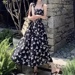 하늘하늘 여성 롱원피스 끈나시 바캉스 여름룩민소매 여리핏 루즈 시원한 휴양지 리조트 피크닉 원마일웨어