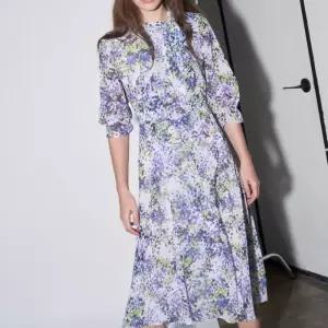 올리비아로렌MG01핏앤플레어프린트원피스신선도원몰VOBOA5M3311