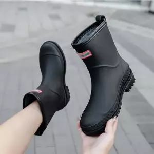 인기상품 장마철 푹신한 숏 레인부츠 패션 키높이 논슬립 장화 [WF9061E_260403]