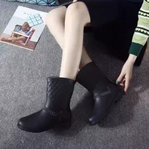 인기상품 퀄팅 버클 디테일 데일리 모던 여성 미들 레인부츠 [WF8E915_260403]