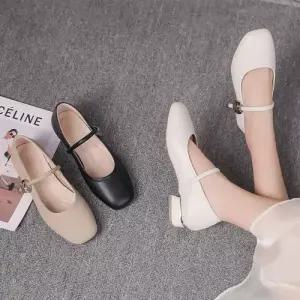 천진반여친 데일리룩 신발 힐펌프스 스트랩힐 리얼 펌프스 메리제인 슈즈 춘추 일자 밴드 프렌치 플랫 사계