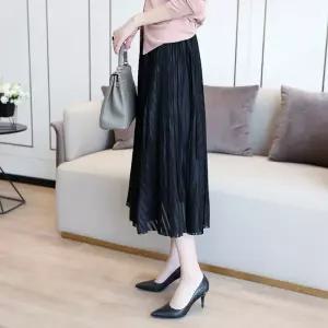 포뇨 치마 봄 가을 여성 검정 미디 러블리 펀칭 우아한 OPH1