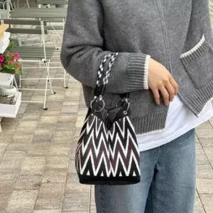 가방 크로스가방 여자토트백 책가방 백팩 코디 미니