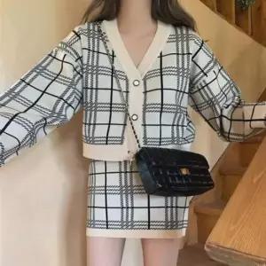 [옷은날개] 투피스코디 니트 패턴 밴딩 꾸안꾸 스커트 러블리 원