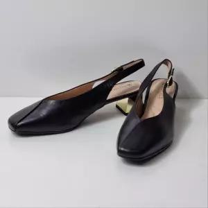 [탠디]120042SB6 여성 브이컷 슬링백 4cm 로우힐 편한 출근 구두