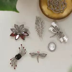 [제이로렌]바이데이지 까메오 자개 실버 브로치