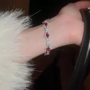 [무슈봉]고급 연말룩 모임룩 루비 큐빅 체인 팔찌