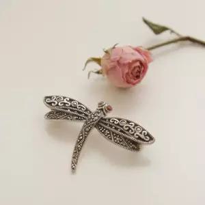 [제이로렌]바이데이지 잠자리 가넷 실버 브로치 Bb0446