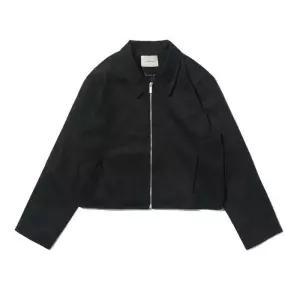 [로아드로아]미니멀 크롭 스웨이드 자켓 (블랙)