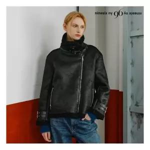 나인식스뉴욕 정상가:159,000원 ㅣ 시어링 양털 소매 스트랩 무스탕 자켓 NP4JK021L0 1238840