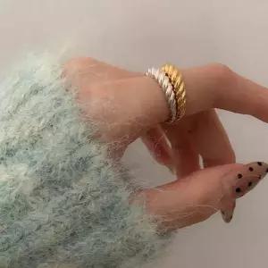 (925 Silver) Pretzel Crown Ring B 59 쥬얼리 액세서리 반지 은반지